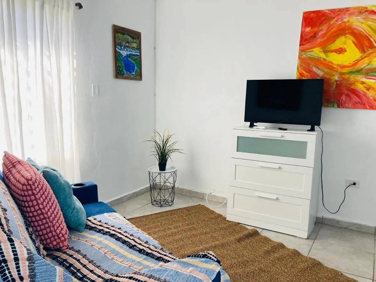 Casita Familiar Con Vista Al Mar Y Piscina Villa Arecibo