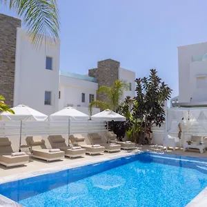 fig-tree-bay-residences-lantiana-villa-1.protaras-cy-hotels.com/